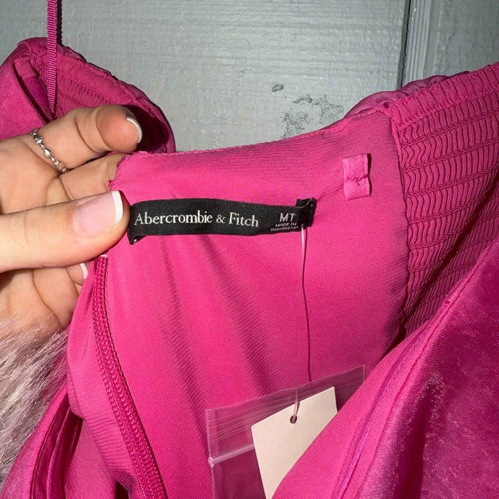 Abercrombie & Fitch Vibrant Pink Dress - Picture 3 of 5